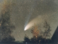 Cometa Yakutake Unde.jpg